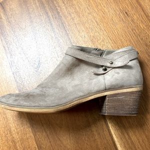 Melrose & Market Booties size 10